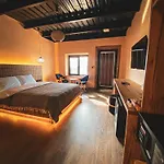 Marina Fener & Hotel *