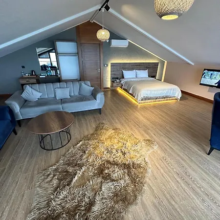 Hotel Marina Fener & *