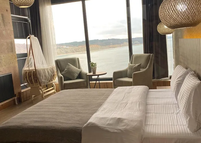 Marina Fener & Szálloda *