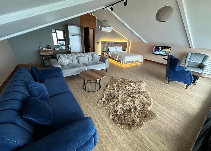 Marina Fener & Szálloda