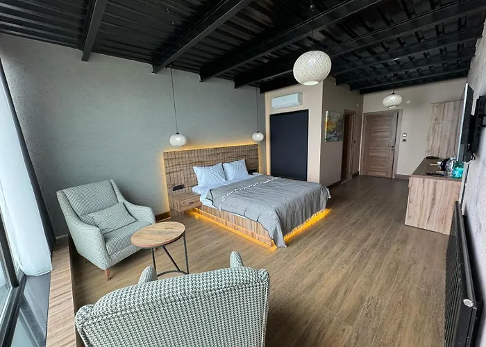 Marina Fener & Szálloda *