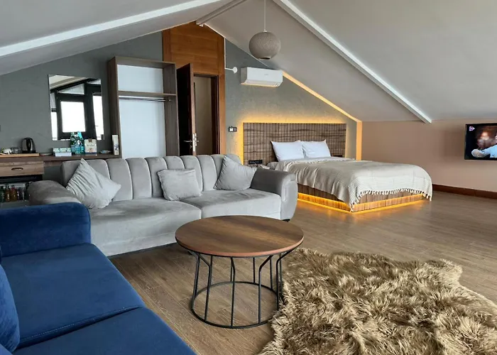 Marina Fener & Szálloda